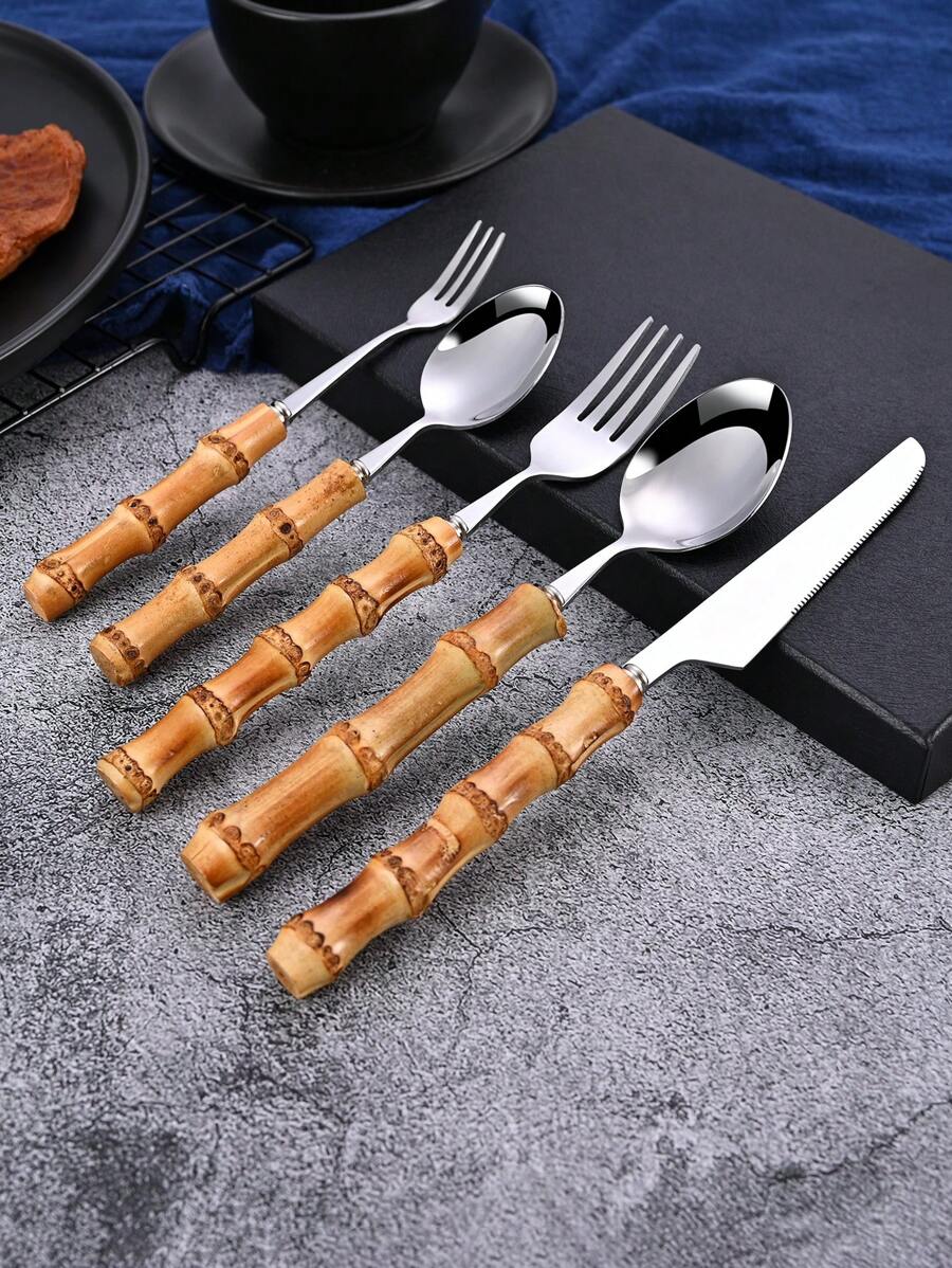 Set di posate in acciaio inoss - Bamboo Cutlery recensione e prezzo