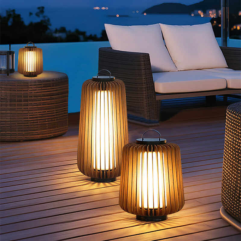 Lampada da terra luminosa per  - Solar Garden Light recensione e prezzo